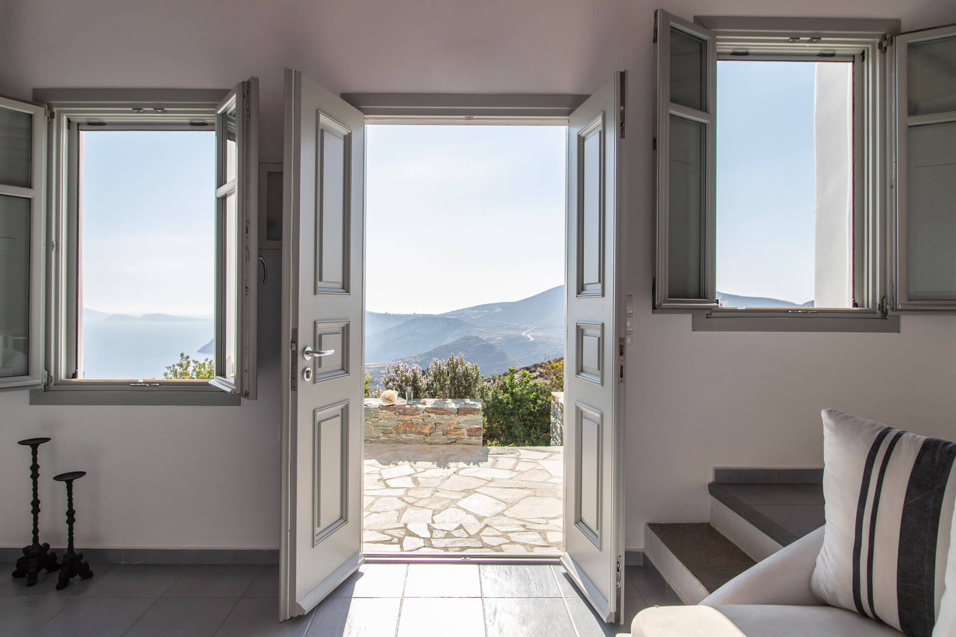 hotel-folegandros-suite-dendro-05