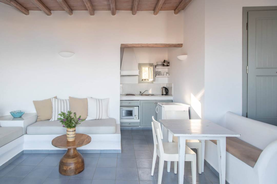 hotel-folegandros-suite-embati-05