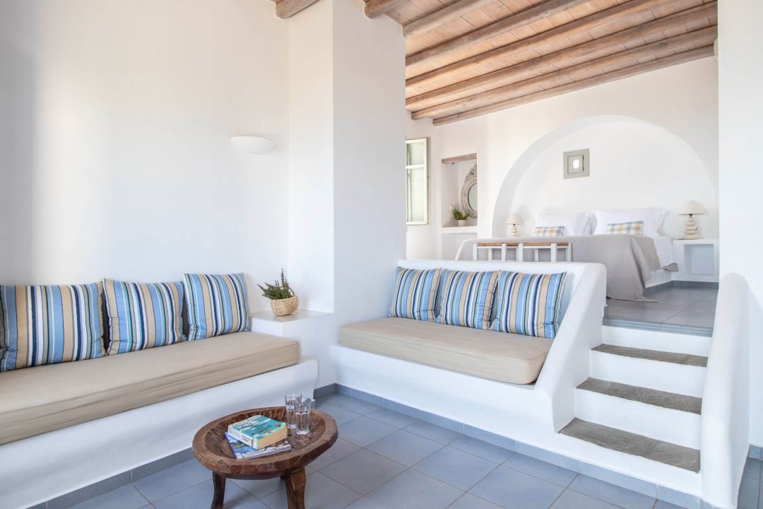 hotel-folegandros-suite-geronimos-01